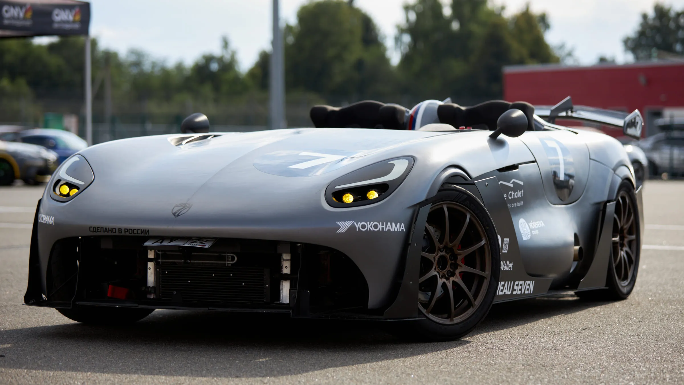 The complete Project Seven prototype, front three-quarter view